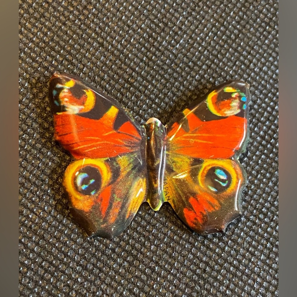 Vintage Butterfly Tin Brooch #9120 💎